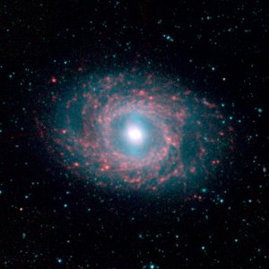 Спиральная галактика M95